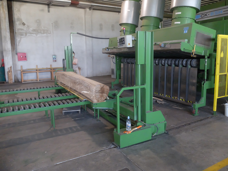 Industrielle Furnierproduktion