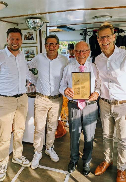 Bilder 1-4: Heinrich Wehmeyer Westf. Holzkontor feiert 100-jhriges Bestehen. Fotos: Heinrich Wehmeyer Westf. Holzkontor.